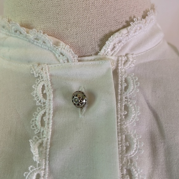 Vintage Cream Button Shirt with Lace and Bell Sleeves - Picture 4 of 9